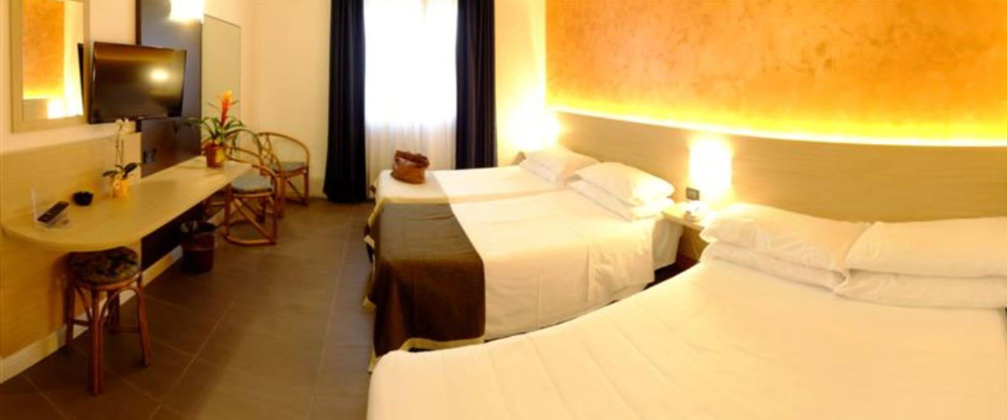 Hotel Ambra Quarto dʼAltino Exterior foto