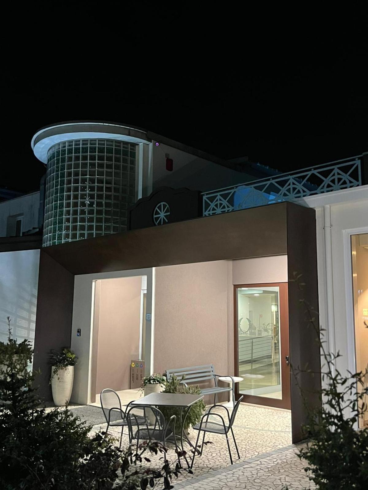 Hotel Ambra Quarto dʼAltino Exterior foto