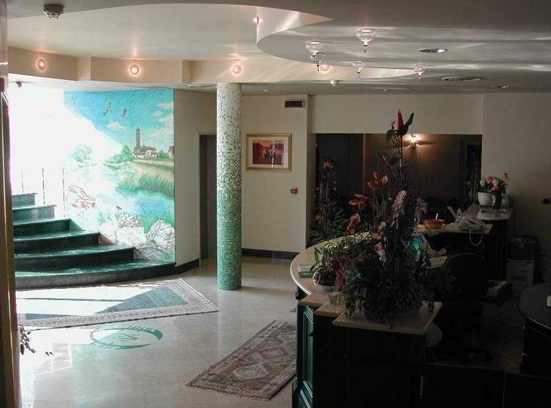Hotel Ambra Quarto dʼAltino Exterior foto