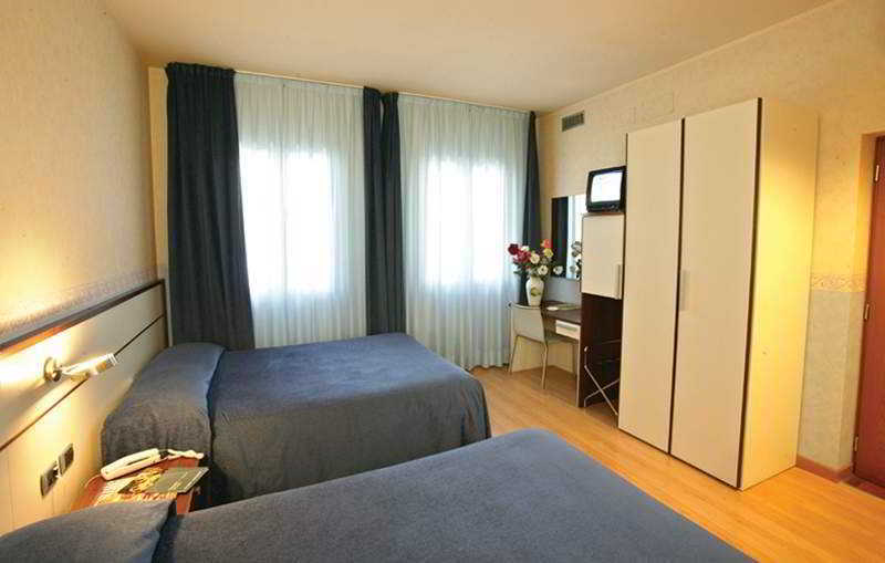 Hotel Ambra Quarto dʼAltino Exterior foto